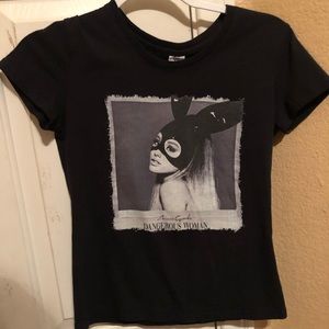 Ariana grande shirt